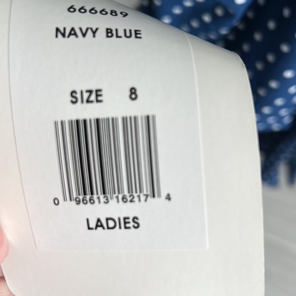 Romper style bathing suit w/pockets. Super cute! NEW WITH TAGS - Picture 4 of 4